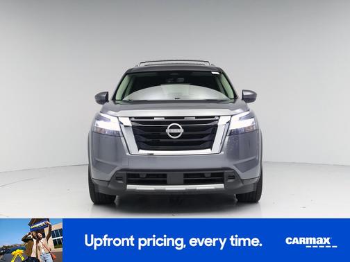 Gray 2024 Nissan Pathfinder SL