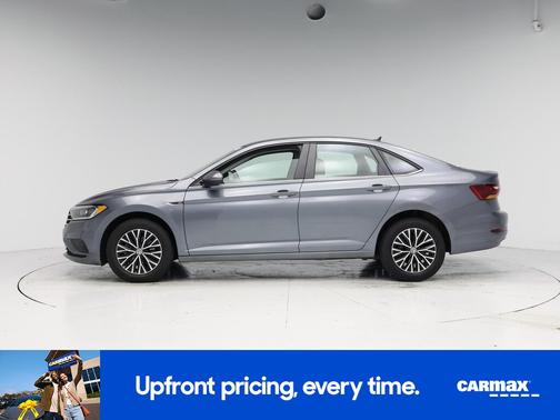 Gray 2019 Volkswagen Jetta SEL