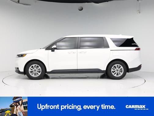 White 2024 Kia Carnival LX Seat Package