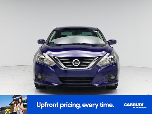 Blue 2016 Nissan Altima SR