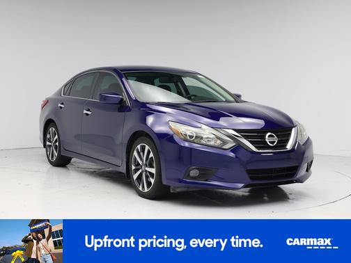 Blue 2016 Nissan Altima SR