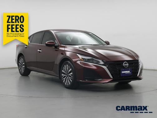 Red 2023 Nissan Altima SV