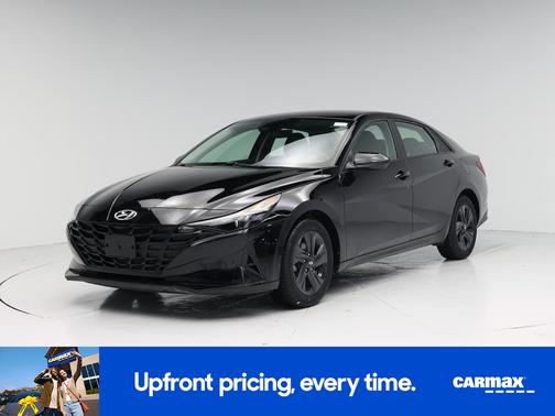 Black 2021 Hyundai ELANTRA SEL