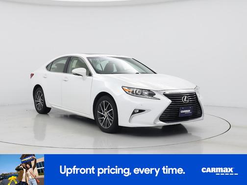 White 2016 Lexus ES 350