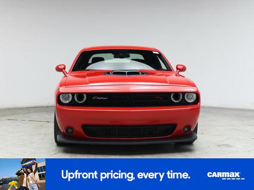 2016 Dodge Challenger 392 Hemi Scat Pack Shaker