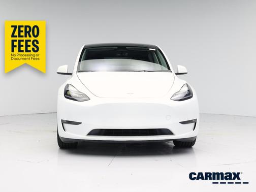 White 2023 Tesla Model Y Performance