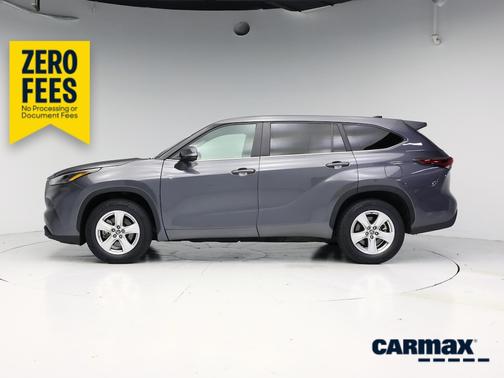 Gray 2025 Toyota Highlander LE