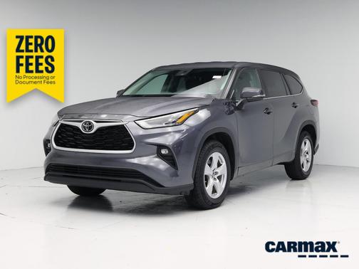 Gray 2025 Toyota Highlander LE