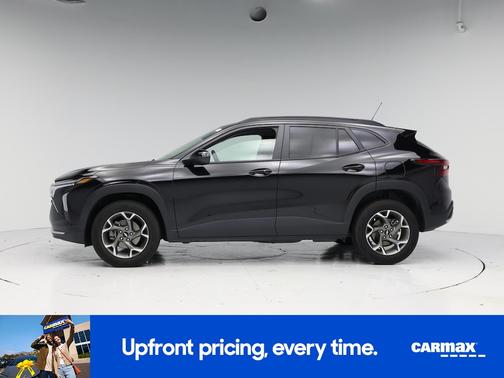 Black 2025 Chevrolet Trax LT