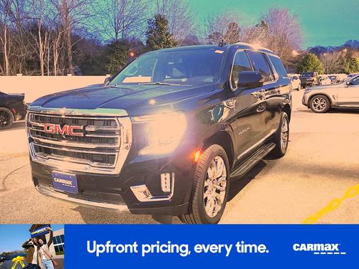 Black 2022 GMC Yukon SLT