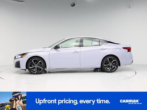 Gray 2023 Nissan Altima SR