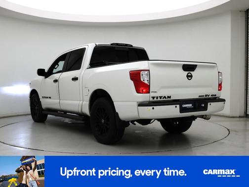 2019 Nissan Titan SV
