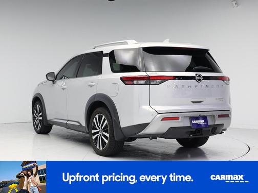 Silver 2023 Nissan Pathfinder Platinum