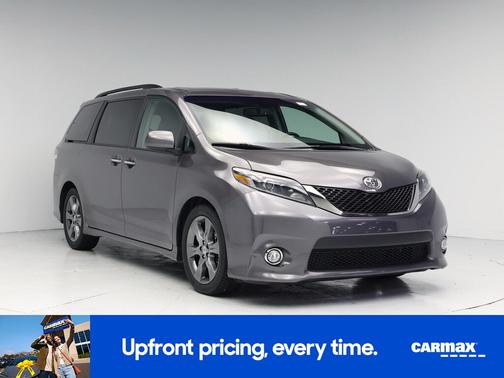 Gray 2015 Toyota Sienna SE Premium