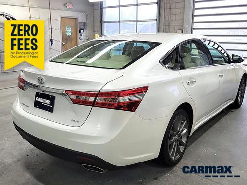 White 2015 Toyota Avalon XLE Touring