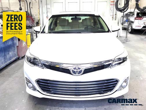 White 2015 Toyota Avalon XLE Touring