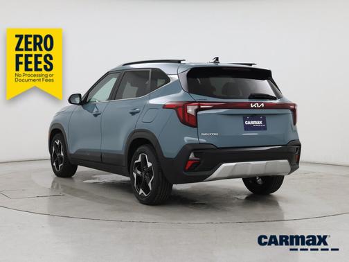 Blue 2024 Kia Seltos EX