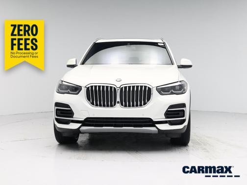 White 2023 BMW X5 sDrive40i