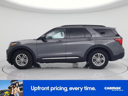 Gray 2022 Ford Explorer XLT