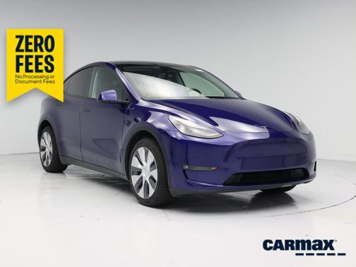 Blue 2023 Tesla Model Y Long Range