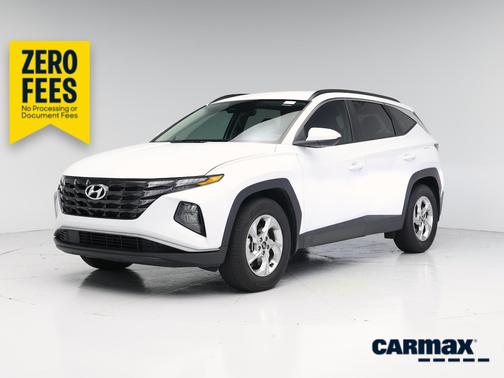 White 2024 Hyundai TUCSON SEL
