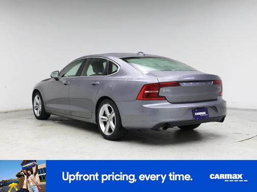 2018 Volvo S90 T5 Momentum