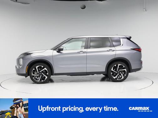 Silver 2024 Mitsubishi Outlander SE