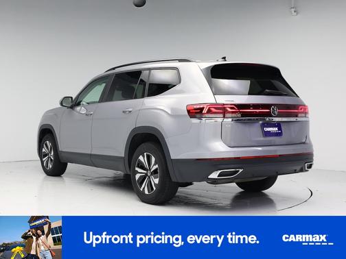 Silver 2024 Volkswagen Atlas SE