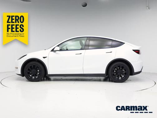 White 2024 Tesla Model Y Long Range