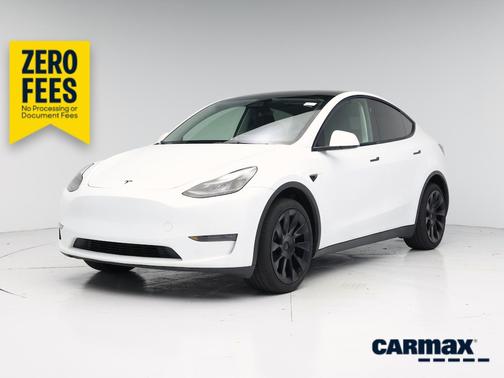 White 2024 Tesla Model Y Long Range