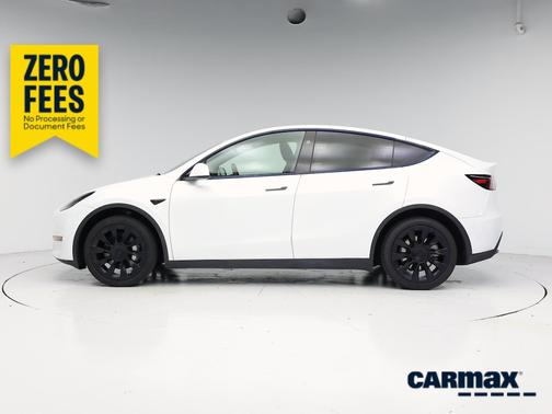 White 2024 Tesla Model Y Long Range