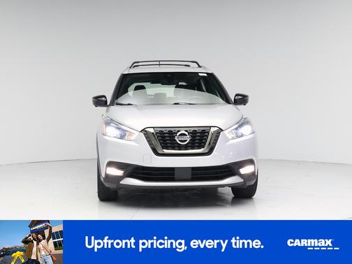 Silver 2020 Nissan Kicks SR