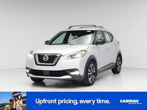 Silver 2020 Nissan Kicks SR