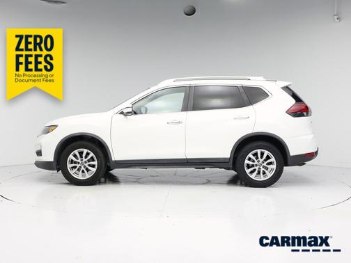 White 2019 Nissan Rogue SV