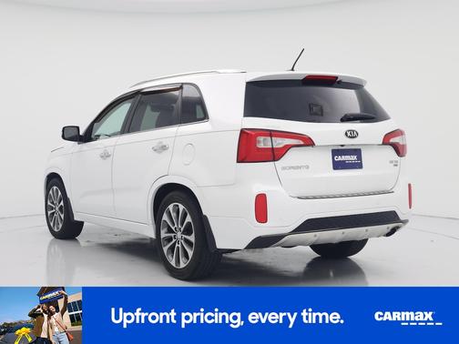 White 2014 Kia Sorento SX