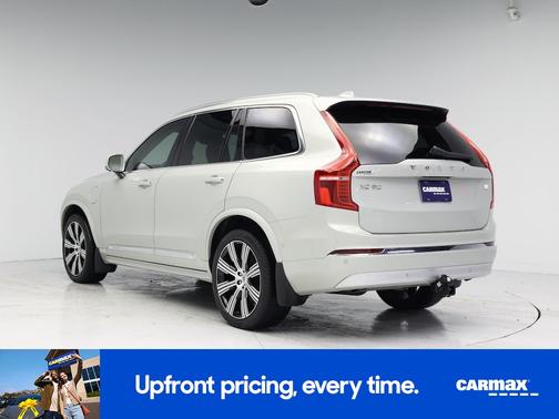 Black 2020 Volvo XC60 T6 Momentum