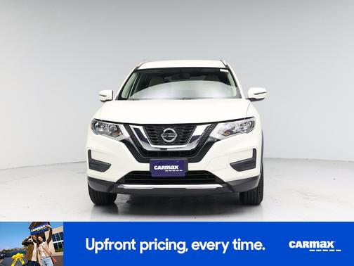 White 2018 Nissan Rogue SV