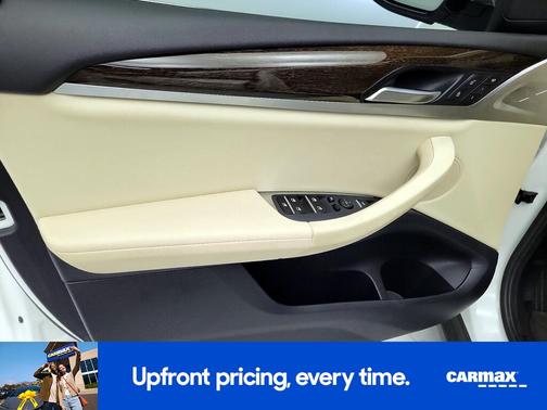 White 2019 BMW X3 XDrive30i