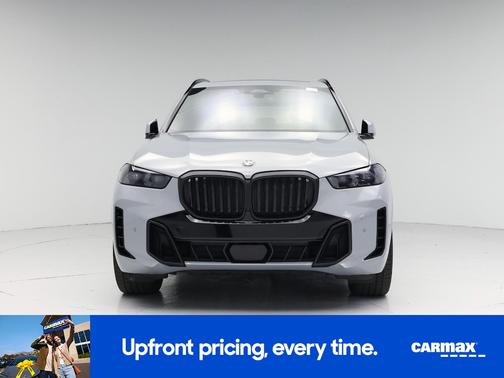 Gray 2024 BMW X5 sDrive40i