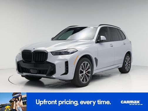 Gray 2024 BMW X5 sDrive40i