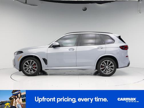 Gray 2024 BMW X5 sDrive40i