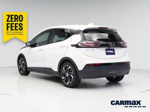 White 2022 Chevrolet Bolt EV 2LT