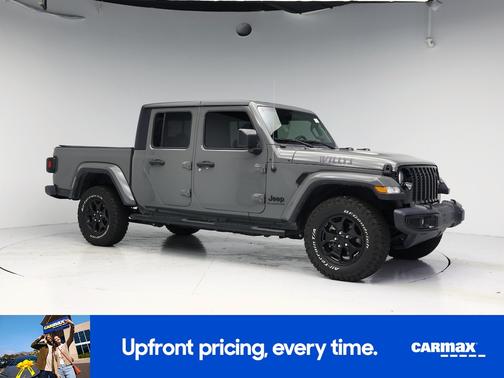 Gray 2021 Jeep Gladiator Willy's