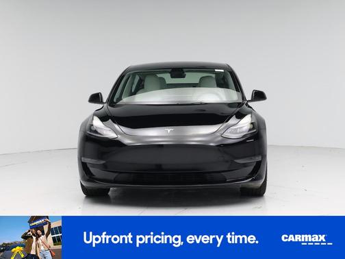 Black 2022 Tesla Model 3