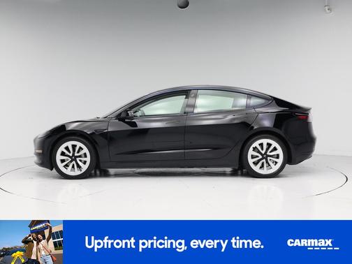 Black 2022 Tesla Model 3