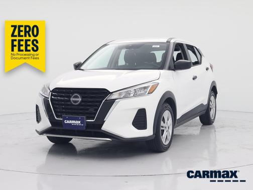 White 2024 Nissan Kicks S