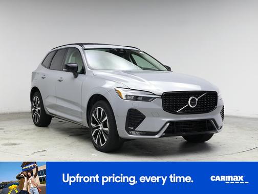 2024 Volvo XC60 B5 Plus Dark Theme