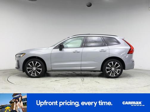 2024 Volvo XC60 B5 Plus Dark Theme