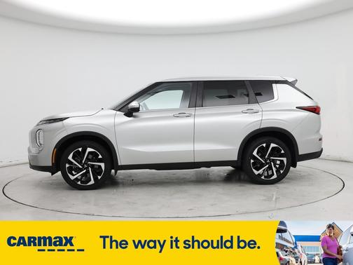 2022 Mitsubishi Outlander ES
