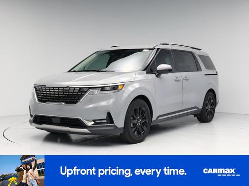 Gray 2024 Kia Carnival SX
